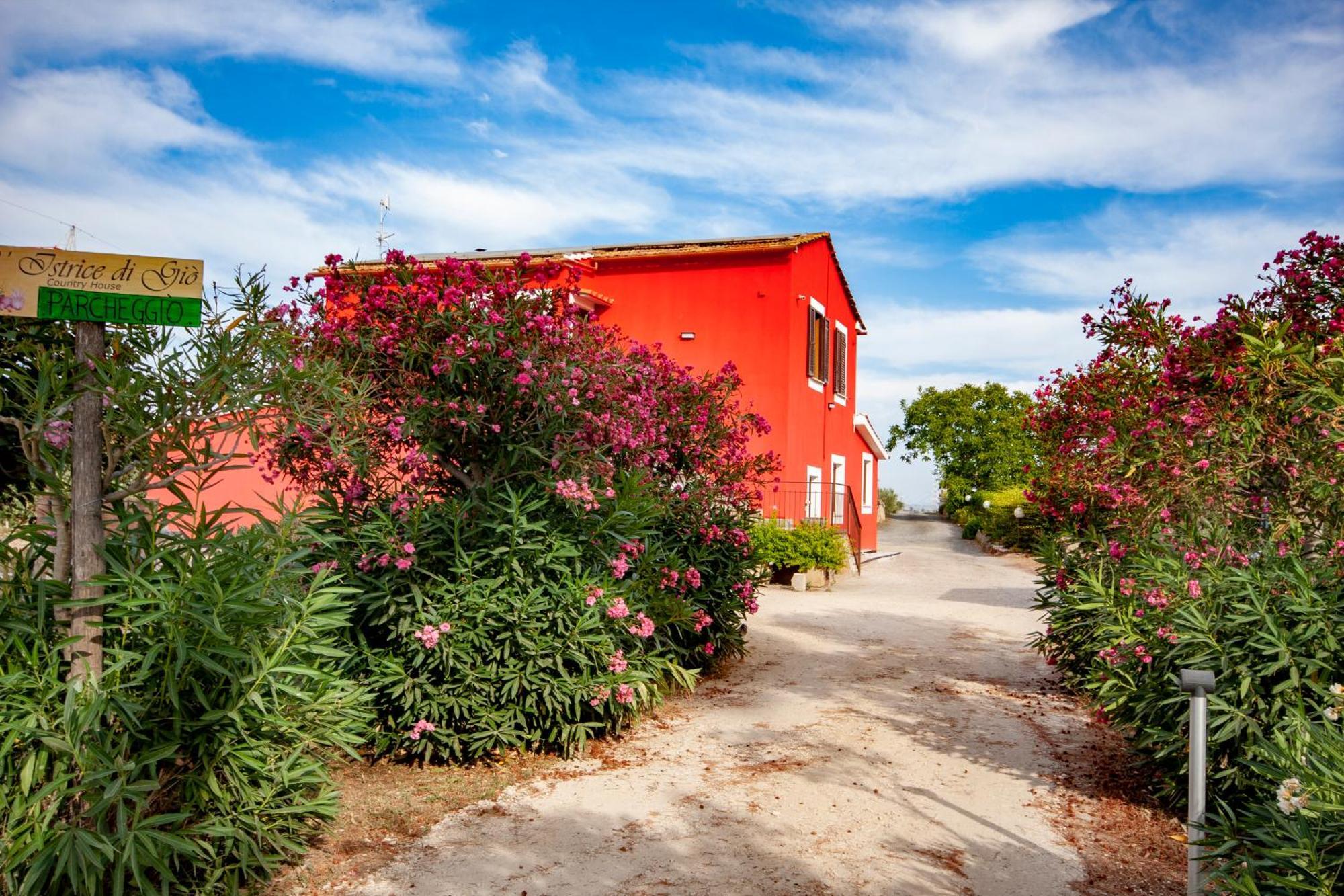 Agriturismo L'Istrice Di Gio Montalto di Castro Luaran gambar
