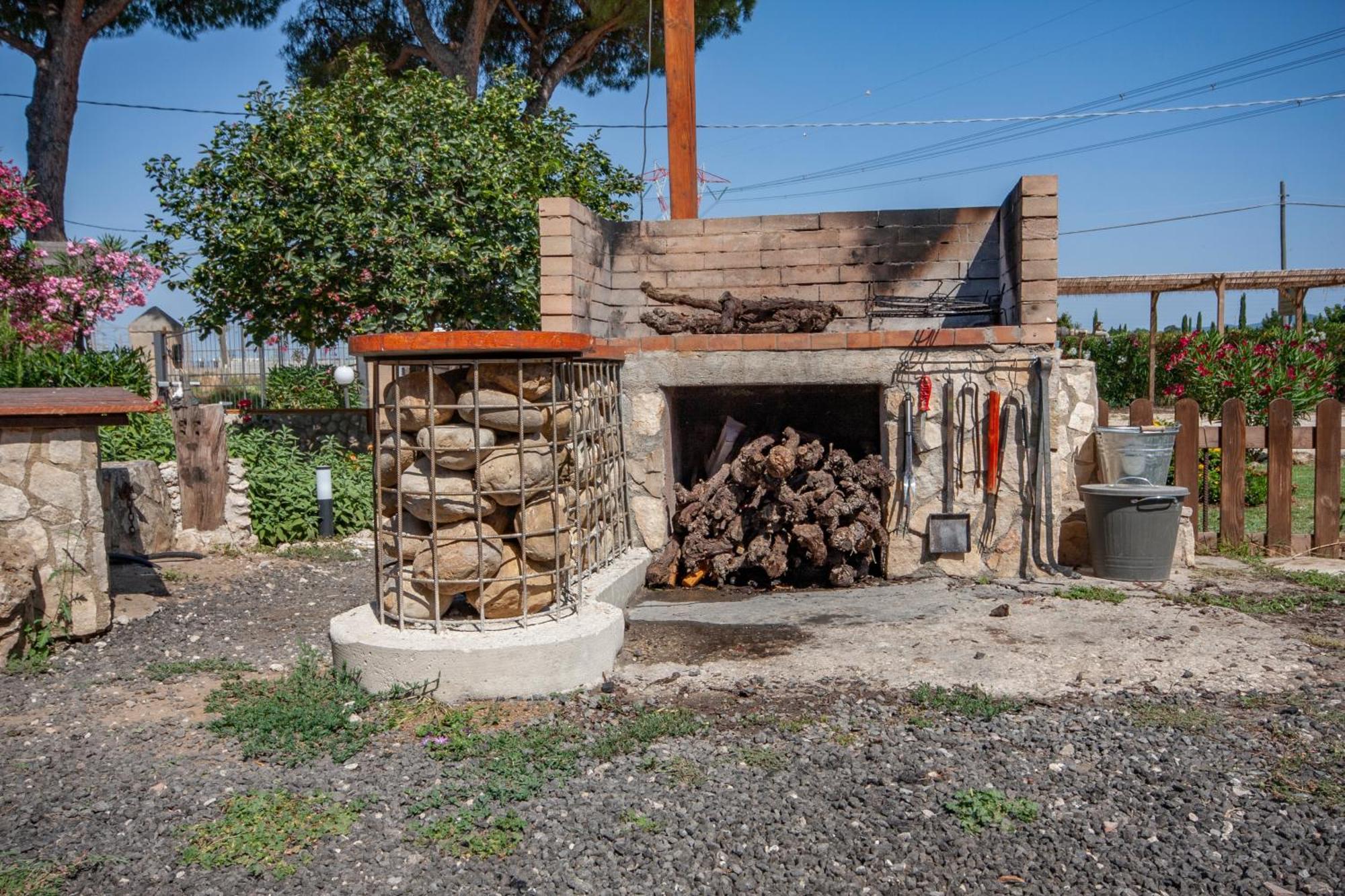 Agriturismo L'Istrice Di Gio Montalto di Castro Luaran gambar